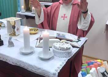 Svěcení kříd pro Tříkrálové koledníky 