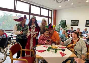 Tradiční vinobraní opět sklidilo mezi našimi seniory úspěch