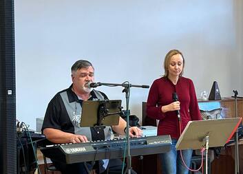 Hudební odpoledne s kapelou Plechovanka